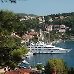 Апартаменты Seaview In Dalmatia With Garden