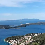 Апартаменты Seaview In Dalmatia With Garden