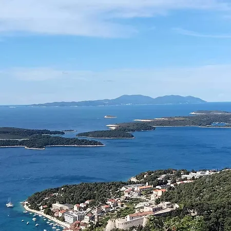 Daire Seaview In Dalmatia With Garden