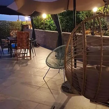 Seaview In Dalmatia With Garden Daire *