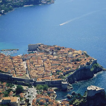 Seaview In Dalmatia With Garden Daire