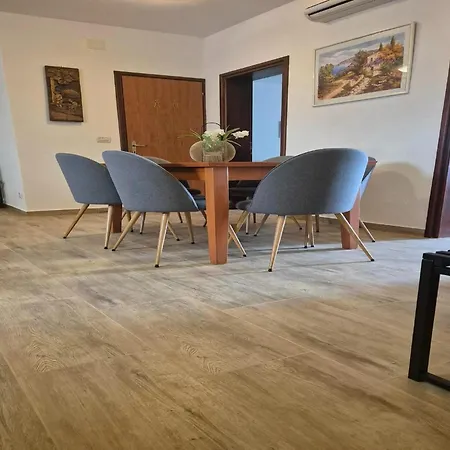 Daire Seaview In Dalmatia With Garden *