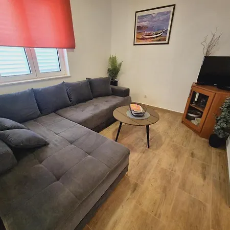 Seaview In Dalmatia With Garden Daire *