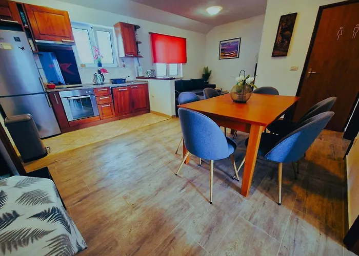 Seaview In Dalmatia With Garden * Cavtat