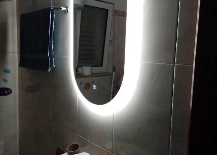 Seaview In Dalmatia With Garden Appartamento Cavtat