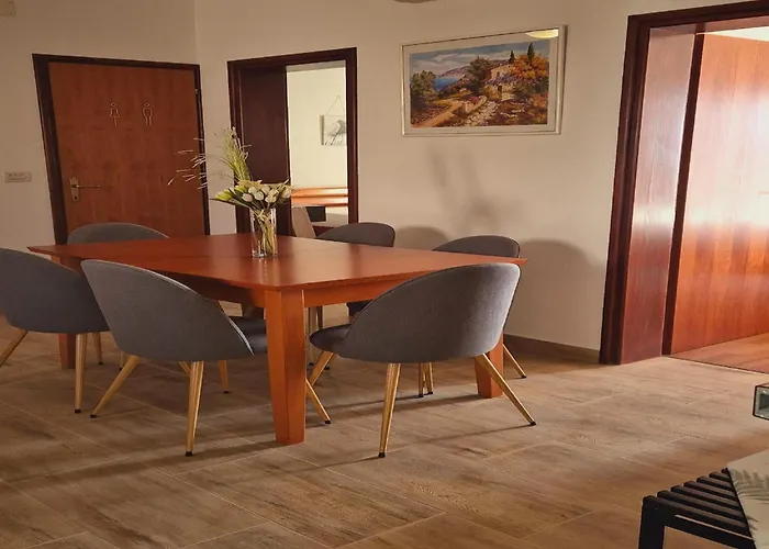 Seaview In Dalmatia With Garden *